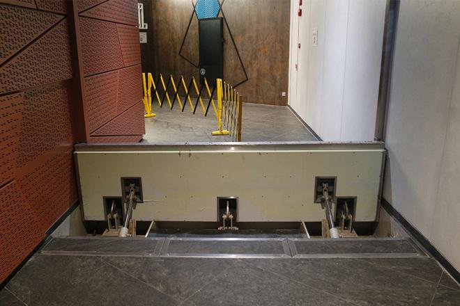 新恒邦门业智能挡水防水门-新加坡项目