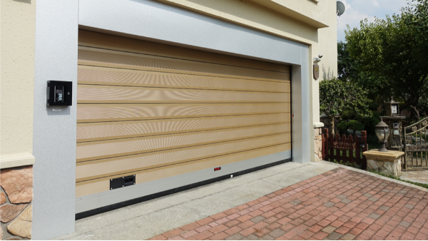 别墅区车库门应选择哪种卷帘门？